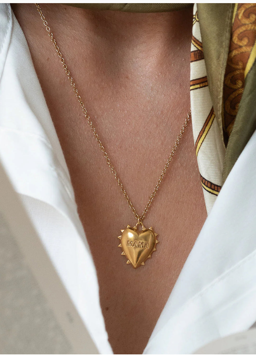 Mama necklace