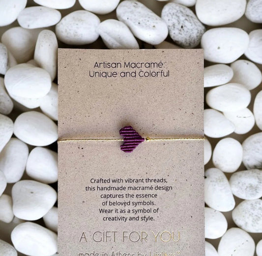 Makrame heart bracelet