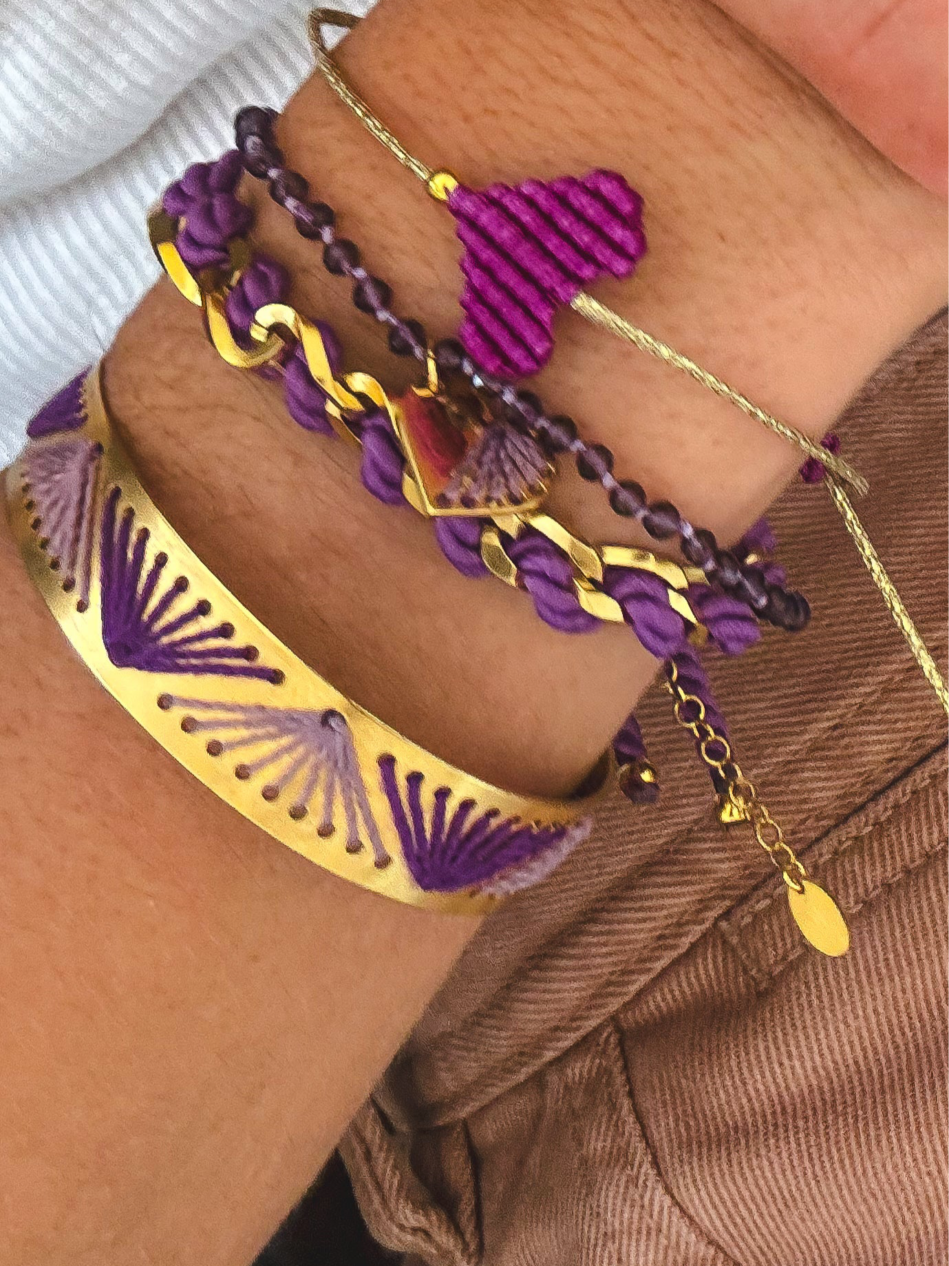 Makrame heart bracelet