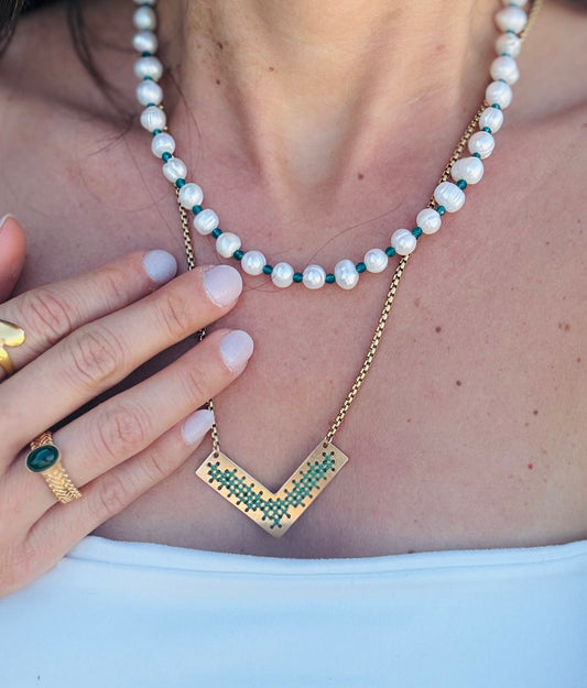 Kedima V heart necklace