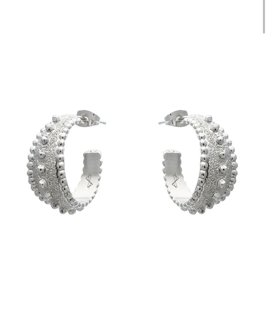 Dot hoops