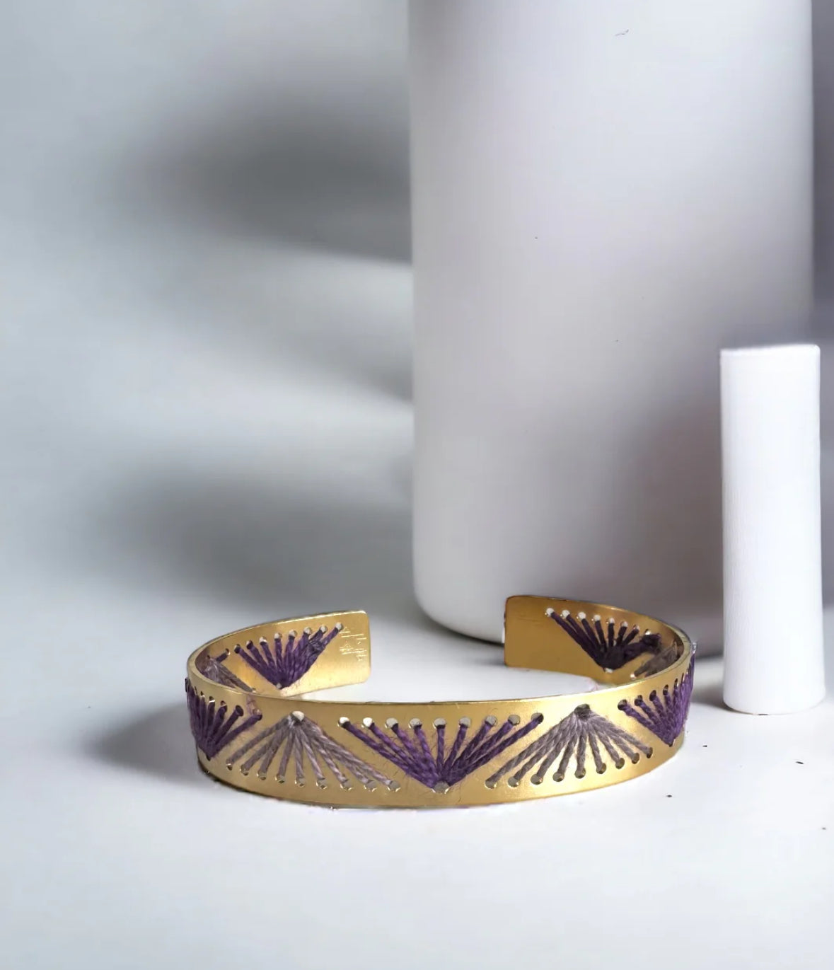 V bracelet