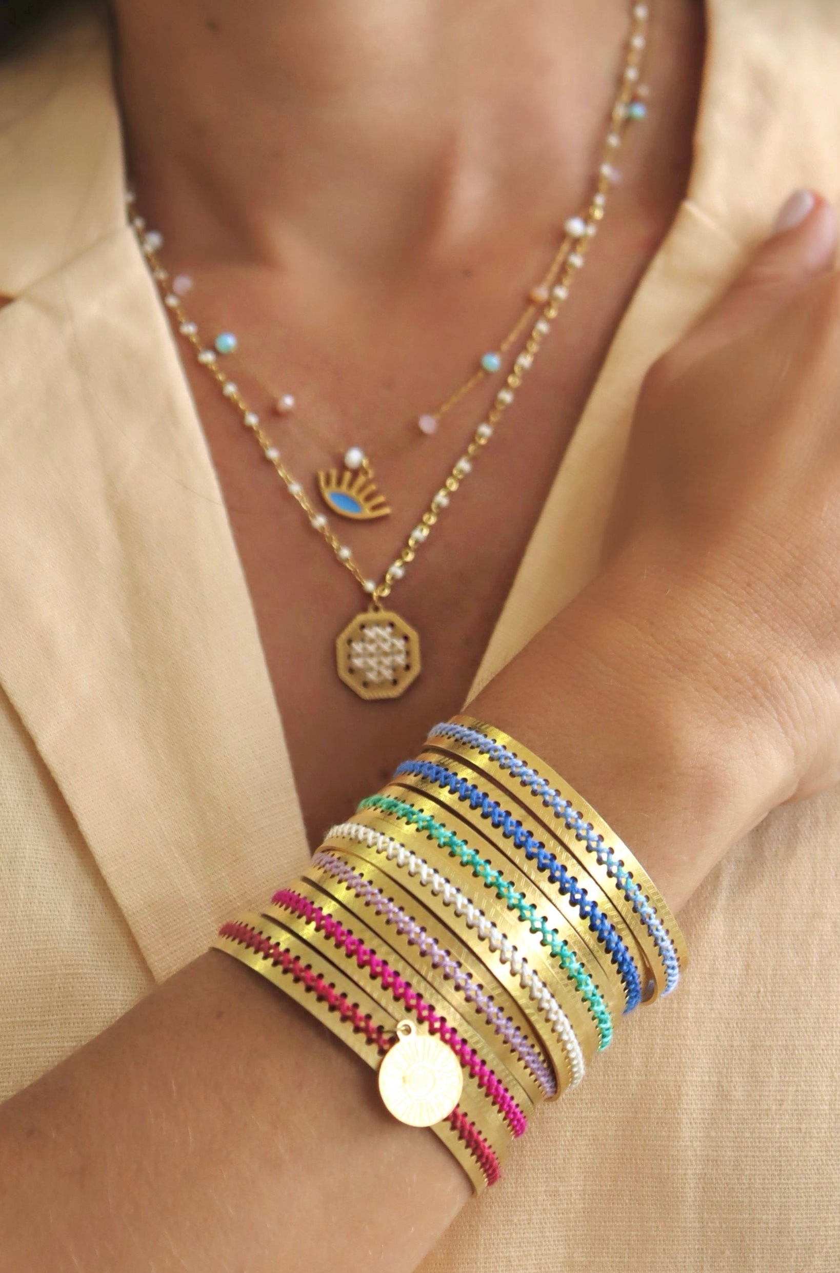 Pulseras bañadas en oro 18K